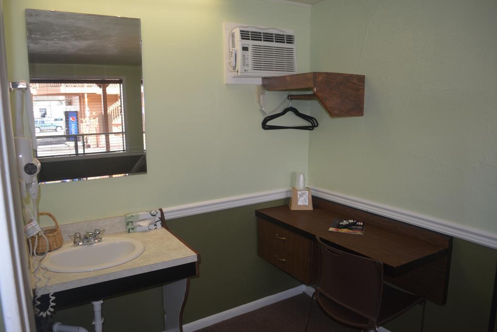 Country Motor Inn Livingston Luaran gambar