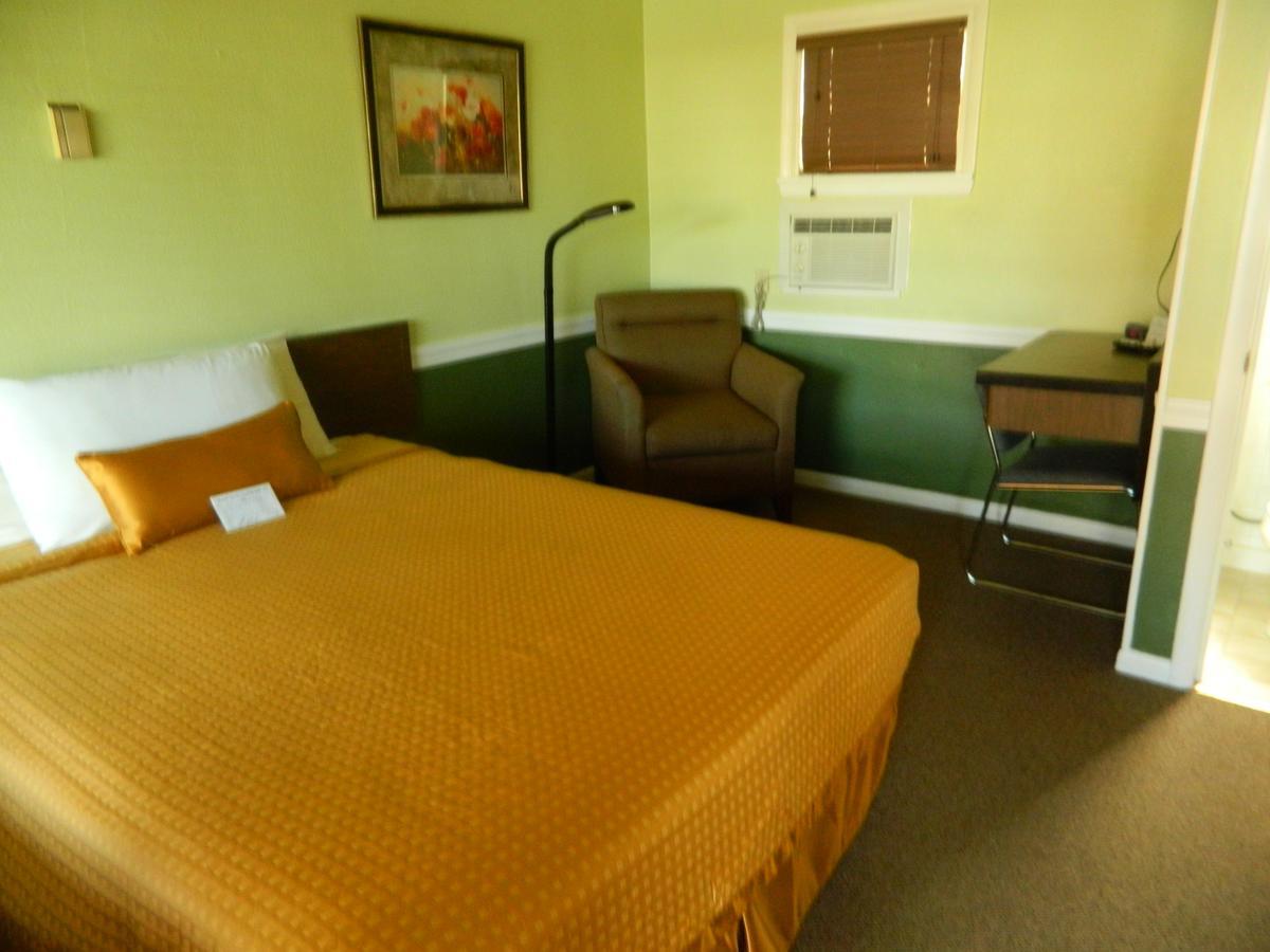 Country Motor Inn Livingston Luaran gambar